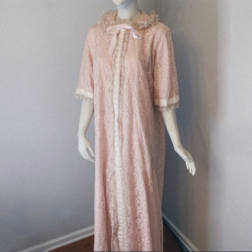 Vintage Odette Barsa for Saks 5th Avenue Peignoir Robe